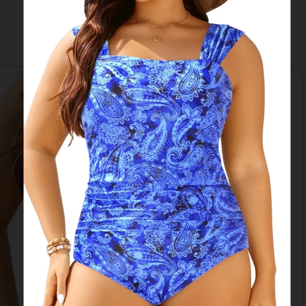 Aqua Eve Women's Plus Size 1 Piece Swimsuit Size 16W Blue Paisley NWT